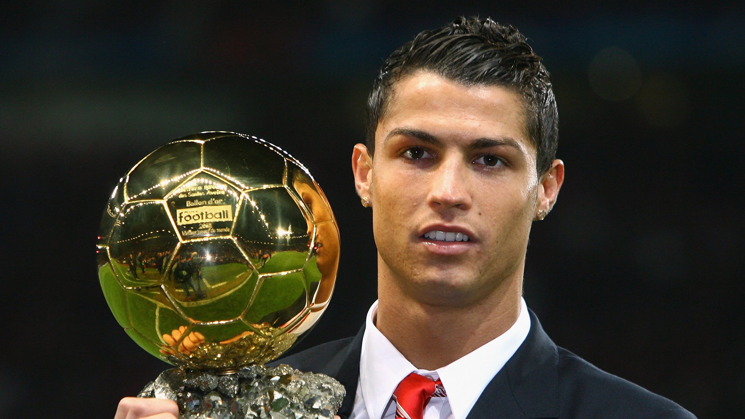 伊朗男足在巴黎奥运会比赛中以3-0战胜美国，伊朗男子足球队