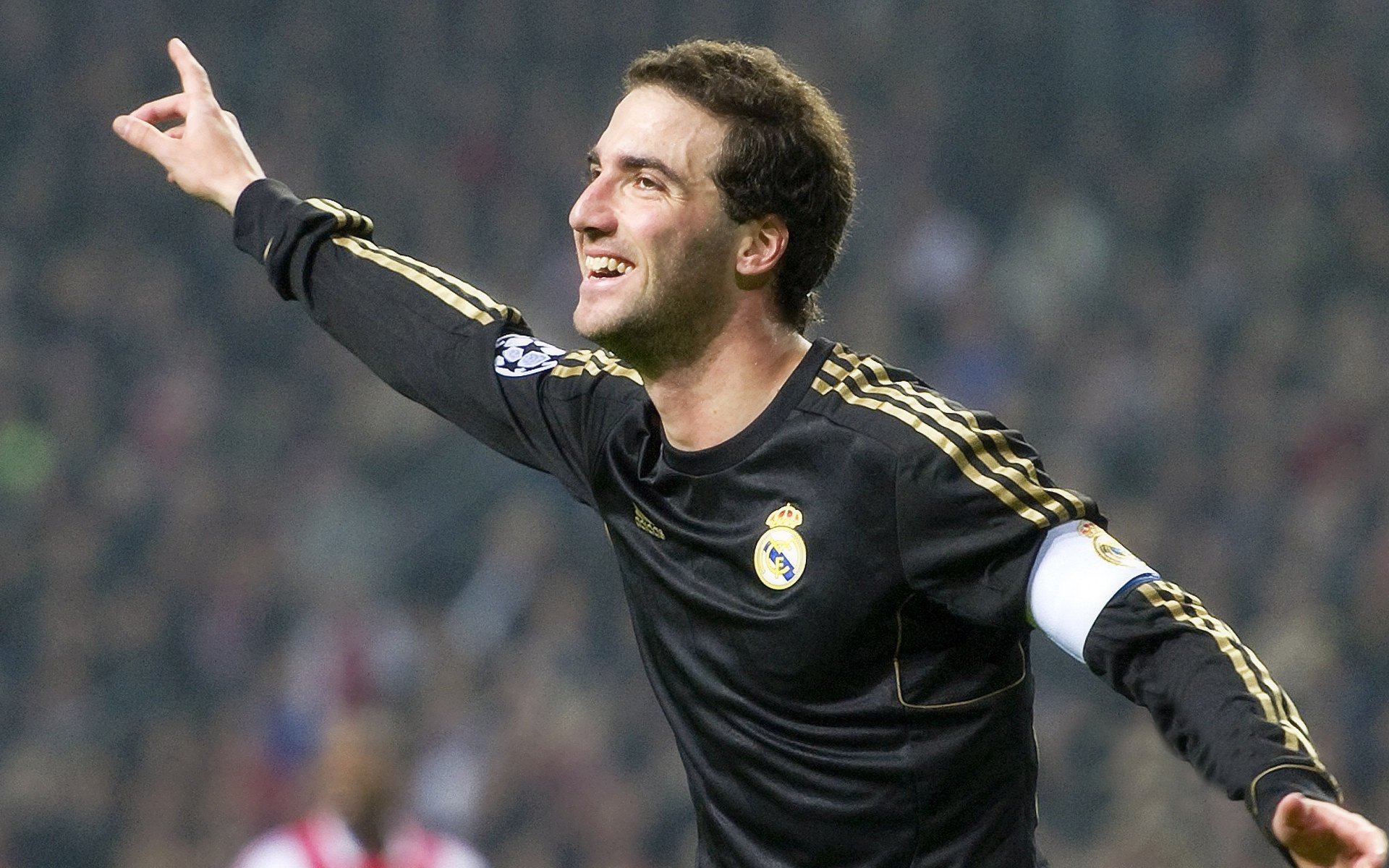 团队协作:战术创新与默契配合共同缔造胜利奇迹,团队 协作