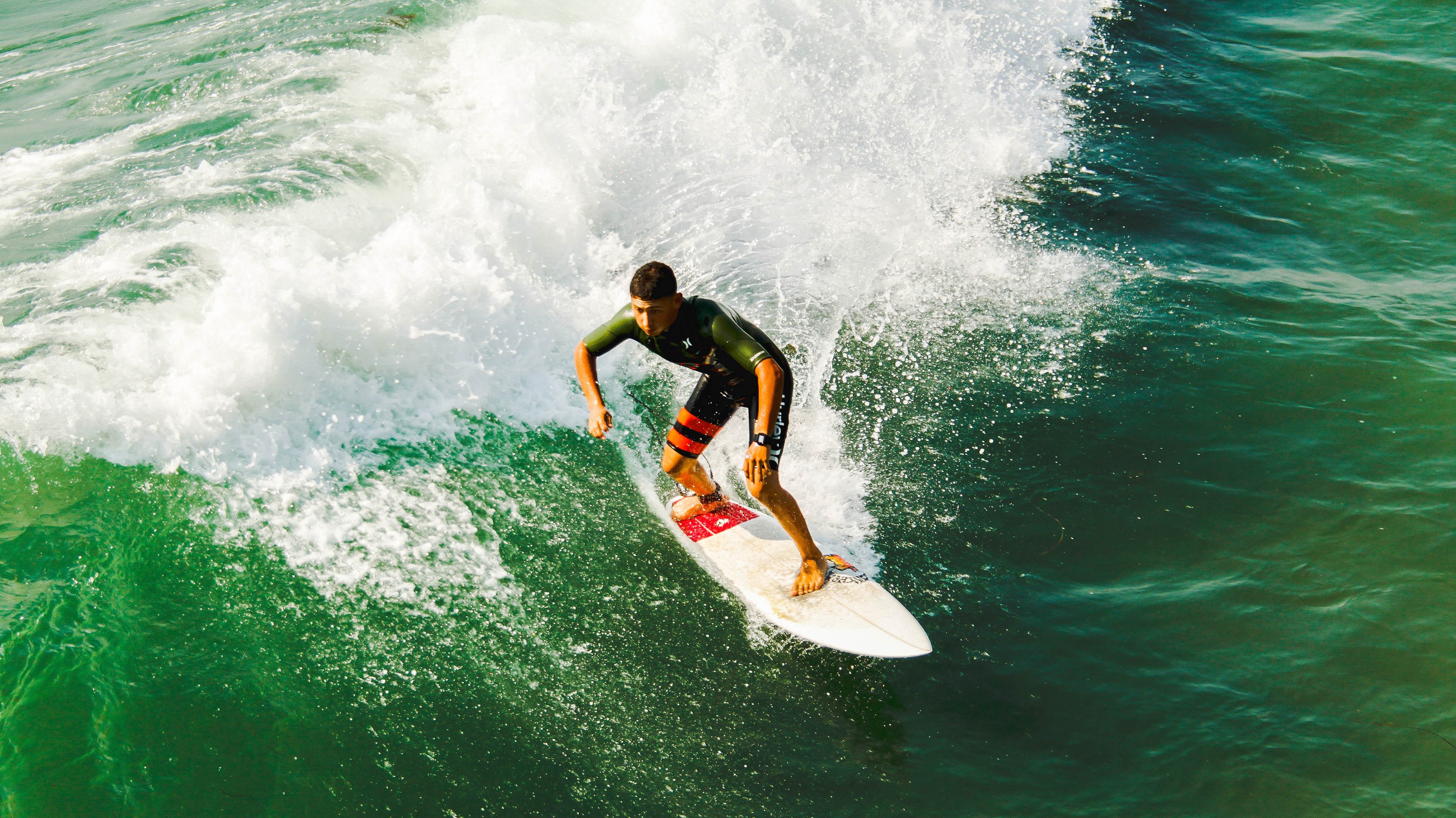 德国女子200米选手在预赛中表现出色,晋级半决赛,德国女子短跑名将